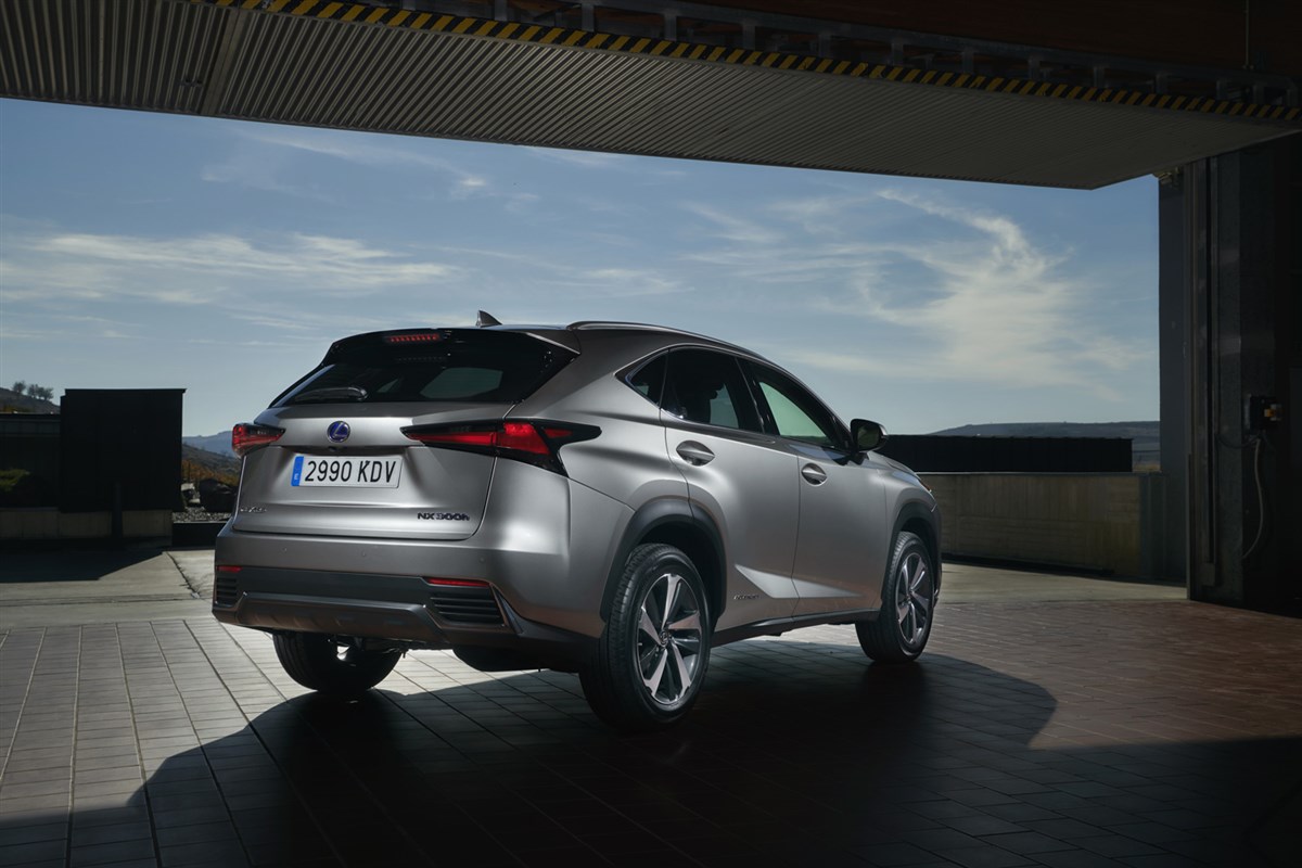 Lexus NX immagine 2