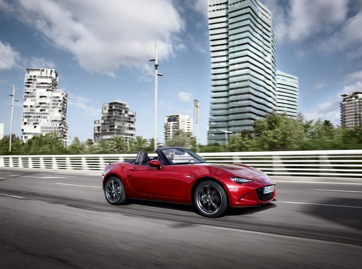 Mazda MX-5 Soft Top immagine 1