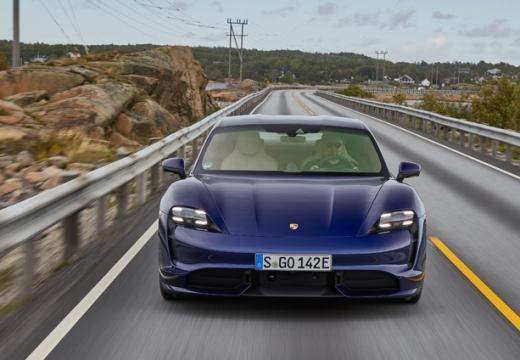Porsche Taycan immagine 3