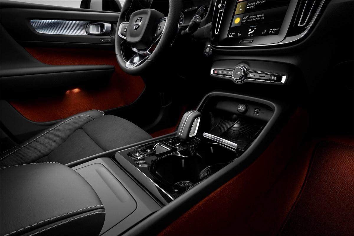 Volvo XC40 immagine 3