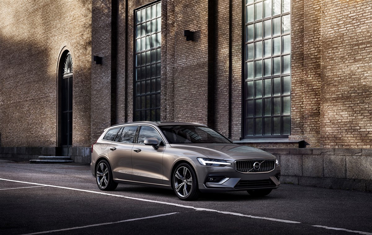 Volvo V60 immagine 1